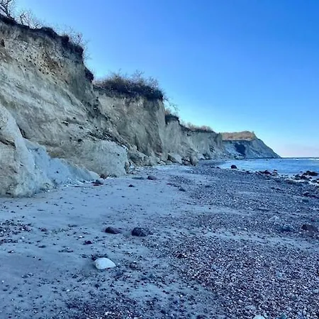 아파트 Post Hiddensee In *